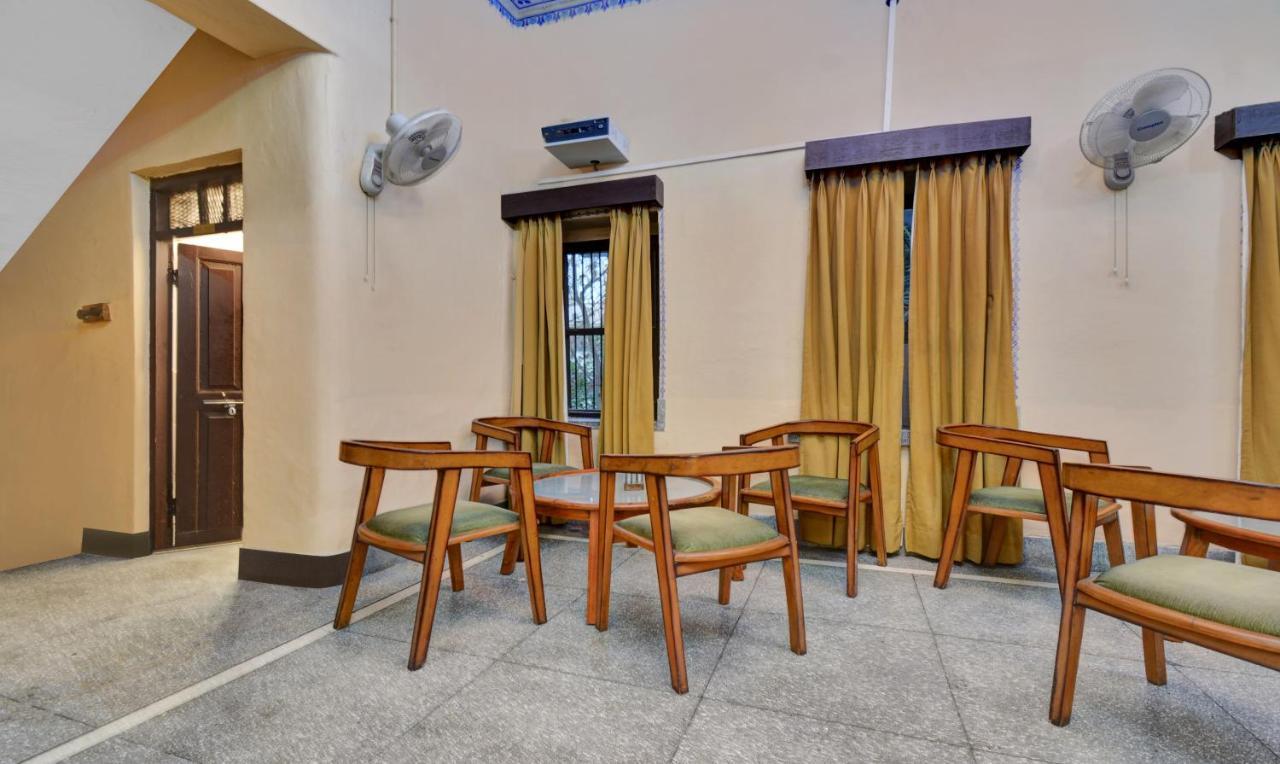 Treebo The Regal House, Near Fateh Sagar Lake อุเดเปอร์ ภายนอก รูปภาพ